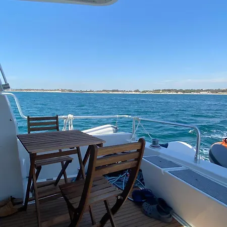 She's Mine Yacht Bådhotel *