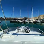 بوتيل She's Mine Yacht