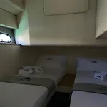 She's Mine Yacht كاتانيا