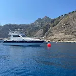 She's Mine Yacht *