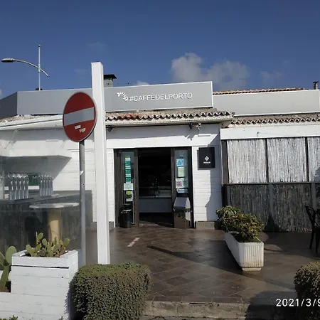 ספינת מלון She's Mine Yacht קטאניה