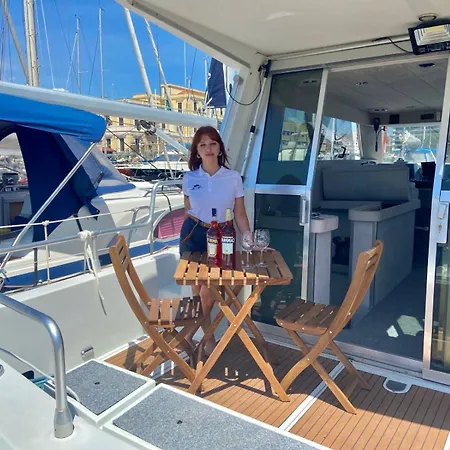 She's Mine Yacht Catania