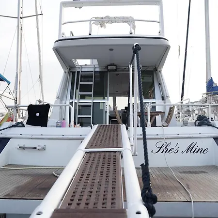 She's Mine Yacht 船上ホテル