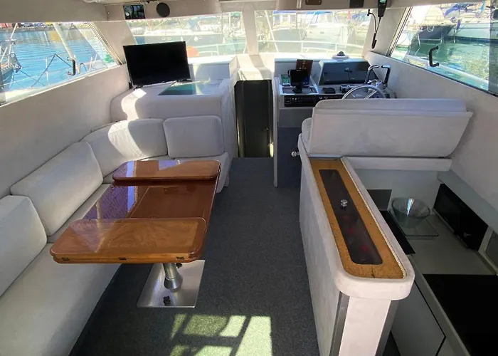 She's Mine Yacht * קטאניה